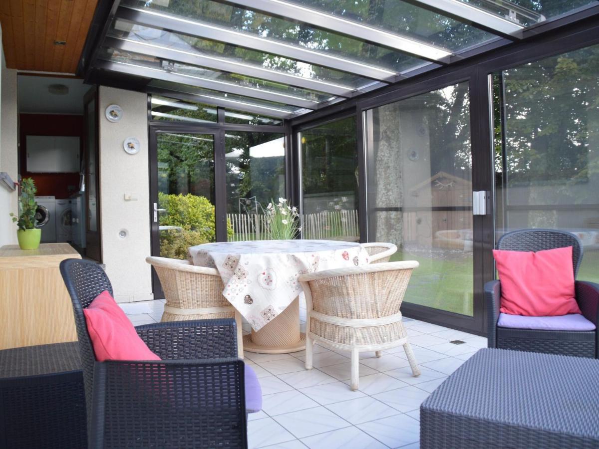 Elegant Villa In Stavelot With Fitness Playroom Exterior foto